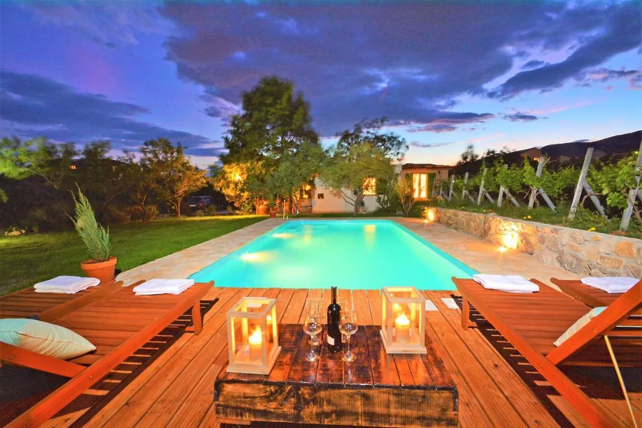 Villa Kucica Kastela