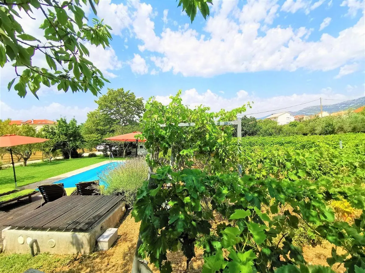 Villa Kucica Kastela