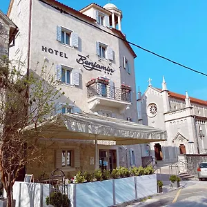 Hotell Benjamin, Kaštela